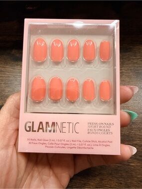GLAMNETIC Apricot Press-On Nails - Short Round